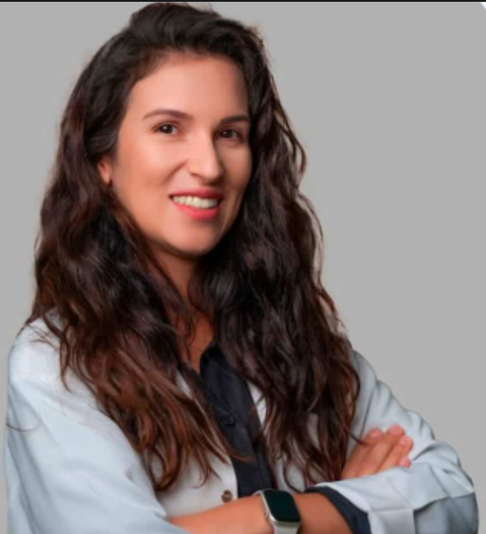 Dr Catia Pineza